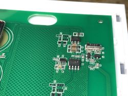 Zestaw RF pilot "włącznik" na baterie i przekaźnik do schowania w puszce (niby WiFi?)