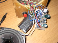 Mobilne głośniki, wzmacniacz na µPC1335V, zasilacz 