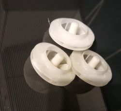 Whirlpool ADG6240: Naprawa pompy myjącej, wymiana łożysk, pomysł z teflonem, pompy z elektroniką