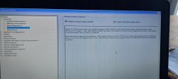 Widok ekranu BIOS z zaawansowanymi opcjami bootowania na laptopie Dell Latitude E5270.