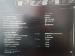 Zmiana napięcia na procesorze Ryzen 7 3800x - nieoczekiwane skoki mocy na rdzeniach