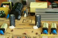 Samsung SyncMaster 205BW - wyłączanie się i czerwony ekran po włączeniu