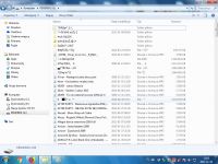 Brak plików na pendrive - zamiast nich dziwne nazwy.