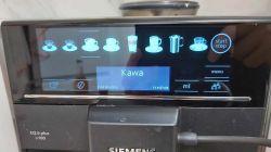 Ekran panelu sterowania ekspresu do kawy Siemens EQ.6 plus.