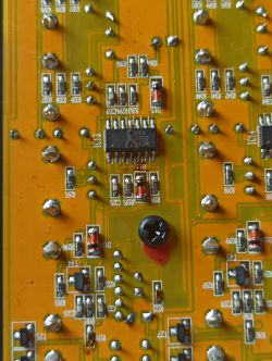 Behringer xenyx x1222USB - nie działający kanał- ciągle świecąca się dioda COMP Behringer xenyx x1222USB - nie działający kanał- ciągle świecąca się dioda COMP