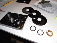 Kontroler MIDI do scratchu wykonany z dysku twardego.