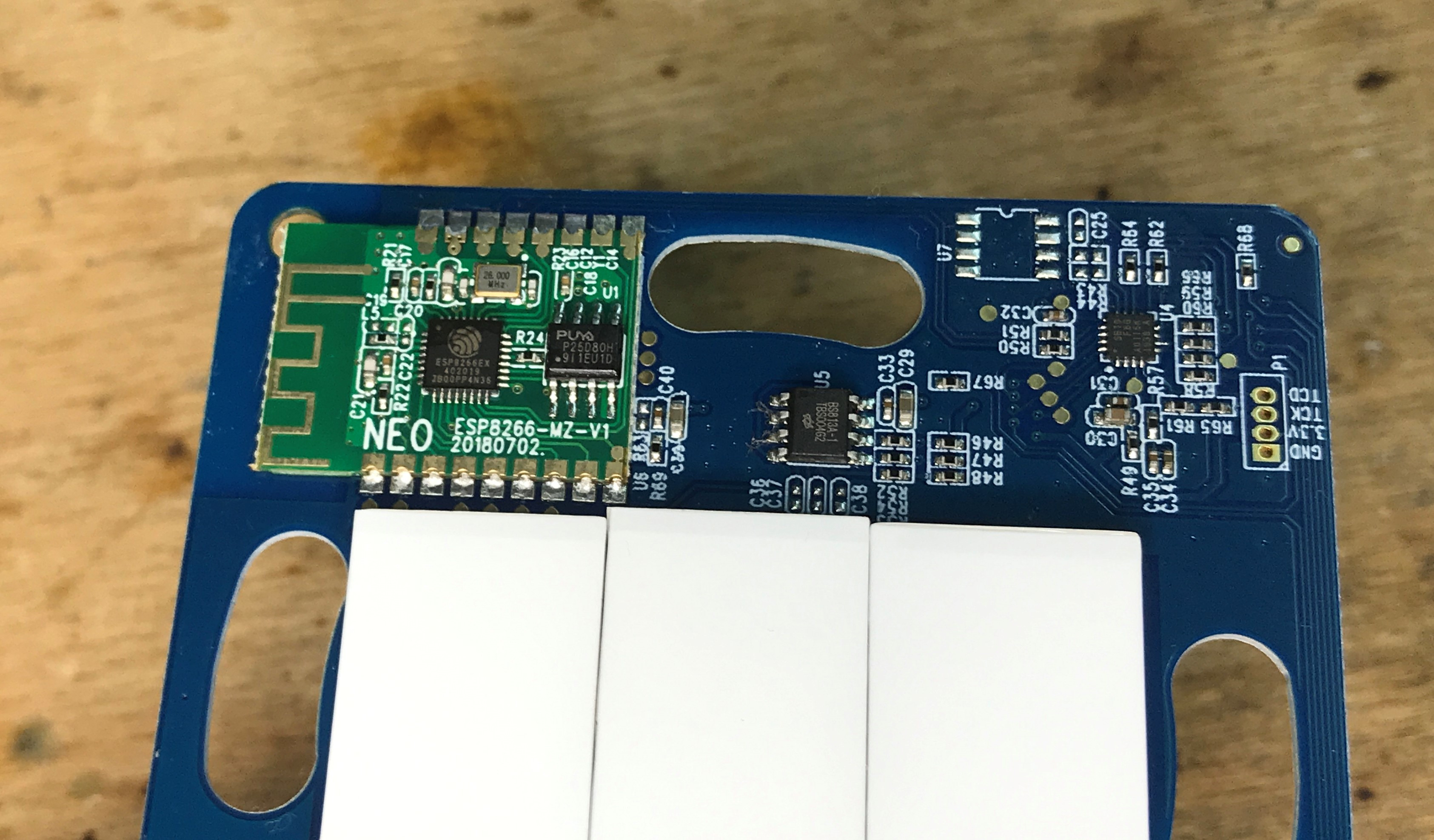 [ESP8266] WiFi Neo light dimmer NASDM01W with TuyaMCU