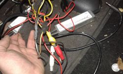 Jeep Grand Cherokee (1999 - 2000) - How to connect another radio?