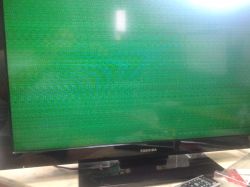 Toshiba 32AV933G - Po czasie zielony śnieg i szum na DVBT