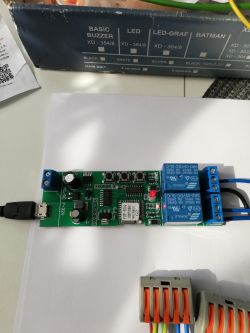 Podłączenie kontaktronów do silnika DC 12V 3A przez przekaźnik - schemat
