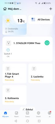 Screenshot of a smart home management app showing the status of sockets.