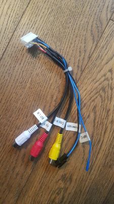 Podłączenie oryginalnego subwoofera do Hondy CRV 2007 - jak znaleźć odpowiedni wzmacniacz?