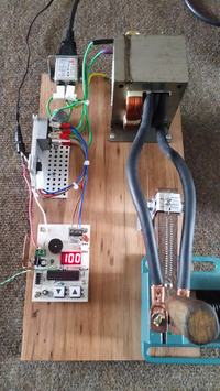 Zgrzewarka sterowana poprzez uC Atmega8 Zgrzewarka sterowana poprzez uC Atmega8