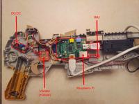 ASTROGUN - gra wykorzystująca wyświetlacz przezierny i karabin
