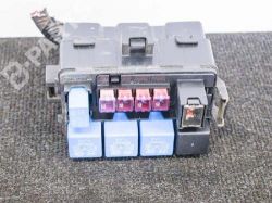 Hyundi i30 1.6 crdi 2010r - Jak wymienić bezpiecznik świec żarowych