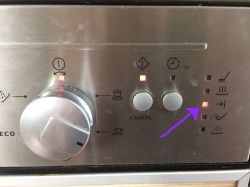 Electrolux ESI63020X - zmywarka buczy i nic poza tym