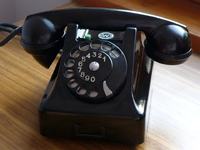 Stare aparaty telefoniczne sprzed 1950 - zdjęcia, schematy, wymiana części