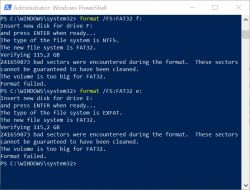 Zrzut ekranu z PowerShell, który pokazuje nieudane próby formatowania dwóch dysków na FAT32 z powodu licznych bad-sectorów i zbyt dużego rozmiaru.