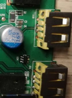 Hub TP-LINK UH720 USB 3.0 - teardown, presentation, test Hub TP-LINK UH720 USB 3.0 - teardown, presentation, test