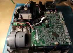Nec VE281X - projektor hałasuje, traci kolory i wyłącza się po 10 minutach