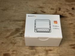 Box of the AVATTO WSM16-W2 Module Box of the AVATTO WSM16-W2 module with logo and compatibility information with Tuya