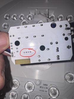 PCB with four solder points marked, labeled with 5V and DAT