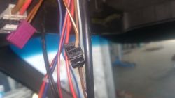 Sprinter W906 - Potrzebny schemat podłączenia modułu oświetlenia pod sufitem