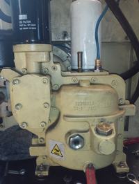 Kompresor śrubowy Ingersoll Rand 7kw falownik- pełno oleju w sprężonym powietrzu