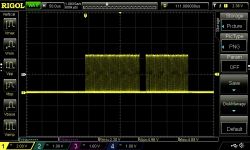 Oscilloscope screen showing SPI DMA test signal.