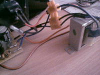 Jak podłączyć stare głośniki komputerowe 230V do auta 12V?