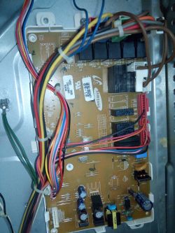 Samsung BT62TDBCT Oven: Display Off, Not Working - Troubleshoot & Possible Causes