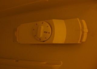 Jak zlokalizować zwarcie w lodówce Gorenje KI27B? Kompresor GLY 70AA