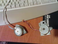 Układ kluczy do silnika krokowego