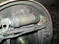 VW Golf II 1.3 1989r. - Gorący lewy bęben tylnego koła...