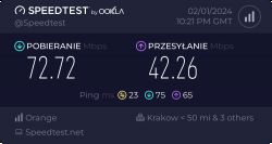 Wyniki testu prędkości internetu ukazujące prędkość pobierania 72.72 Mbps i prędkość przesyłania 42.26 Mbps w sieci Orange, z pingiem 23 ms.
