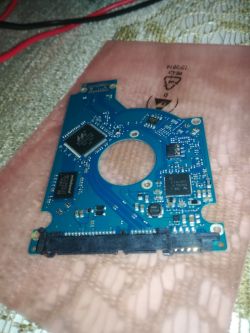 Czy uda się i jak naprawić uszkodzony dysk Seagate ST500LT012?