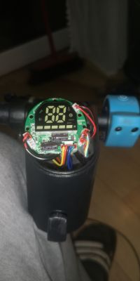 Hulajnoga Blaupunkt ESC910 nie reaguje na uruchomienie - uszkodzona wtyczka naprawiona