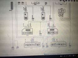 Peugeot 308 T7 1.6hdi 90km - Montaż uniwersalnego modułu c.zamka -kierunkowskazy