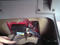 Identyfikacja urządzenia w Skodzie Felicii '99 - czy to alarm?