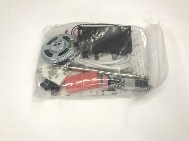How many radios are in a radio? FM 87-108 MHz RDA5807S do-it-yourself kit