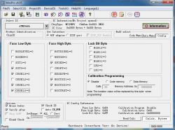 Zrzut ekranu programu MiniPro v6.85 z interfejsem do konfiguracji układu ATMEGA8A.