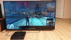 SONY KDL-65W855C - uszkodzona tasiemka boczna, problem z kolorami w części dolne