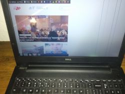 Laptop - uszkodzony ekran? - Laptop - uszkodzony ekran, kolorowe paski Laptop - uszkodzony ekran? - Laptop - uszkodzony ekran, kolorowe paski