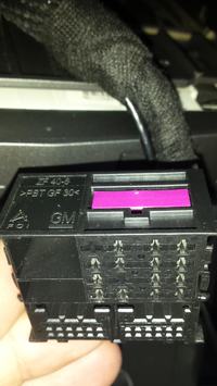Connecting Vordon HT-869v2 Multimedia Station in Opel Zafira B 1.8 2006: A Step-by-Step Guide