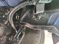 Konserwacja podwozia smolistą substancją - czy taka konserwacja ma prawo bytu?