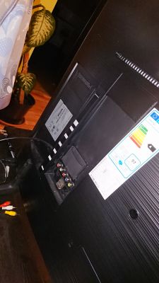 Podłączenie wieży do TV - Wieża Philips FWM589/22 do TV Samsung UE43RU7022K