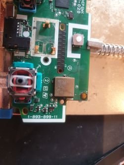 Dualshock 4 PS4 - Zawiesza się tylko na konsoli, sprawne na komputerze i innych konsolach