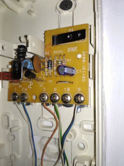 Zwarcie elektrozaczepu w linii unifonu interkomowego Urmet 1131/1 Zwarcie elektrozaczepu w linii unifonu interkomowego Urmet 1131/1