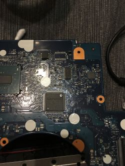 Lenovo Y700-15ISK nie reaguje - czy to wina spięcia podczas burzy?