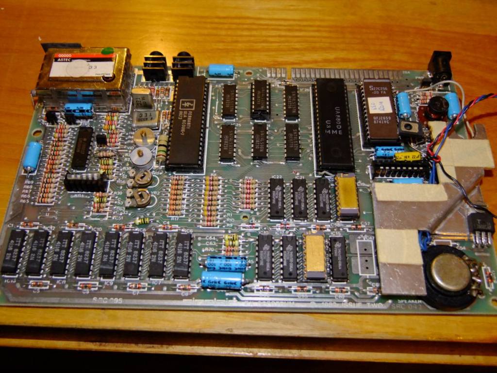 ZX Spectrum - zakłócenia obrazu i artefakty po starcie